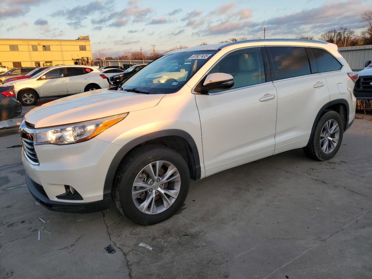 TOYOTA HIGHLANDER 2015
