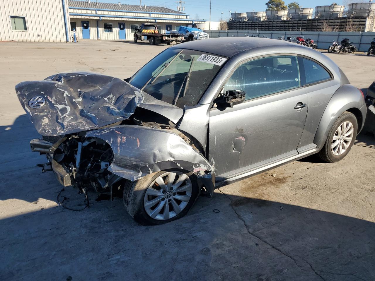 VOLKSWAGEN BEETLE 2014