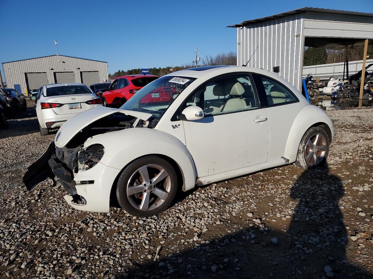 VOLKSWAGEN NEW BEETLE 2008