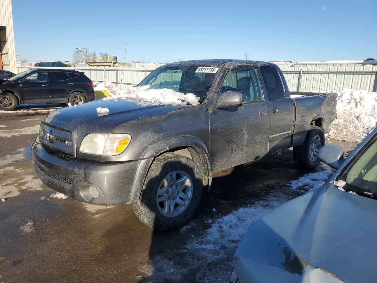 TOYOTA TUNDRA ACC 2006