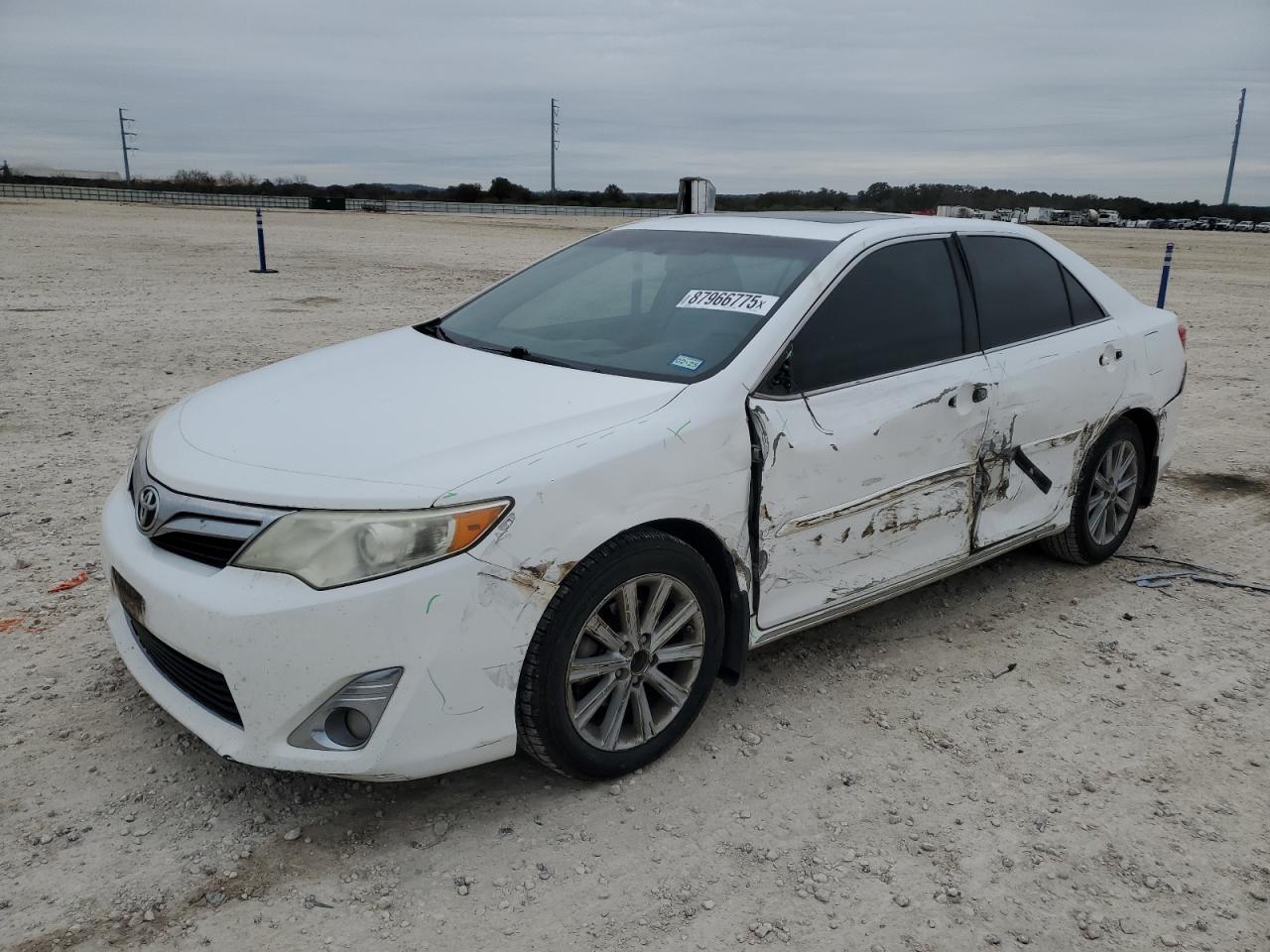 TOYOTA CAMRY L 2014
