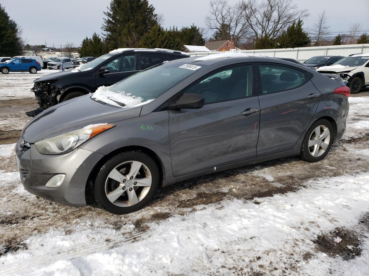 HYUNDAI ELANTRA GL 2013