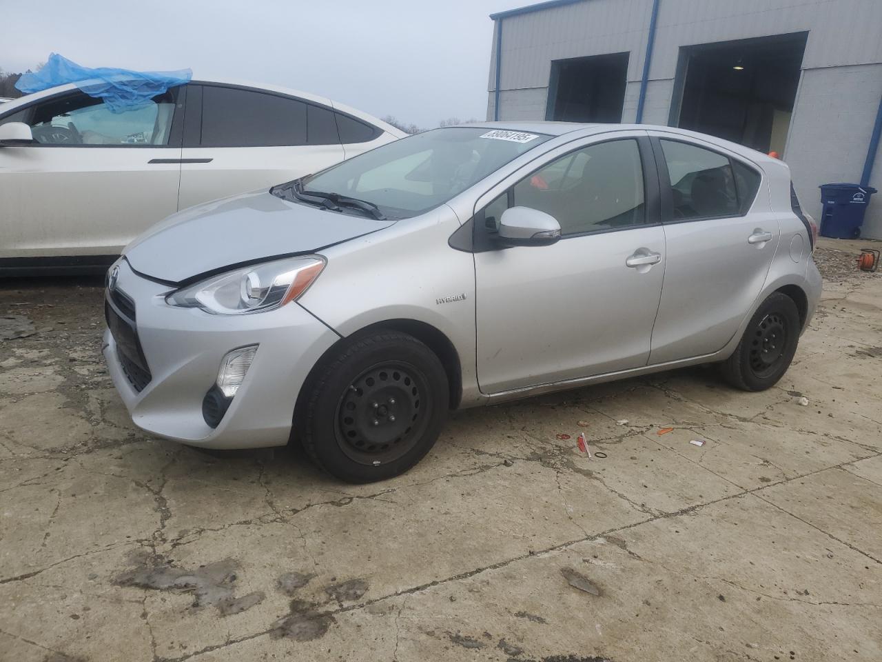 TOYOTA PRIUS C 2015