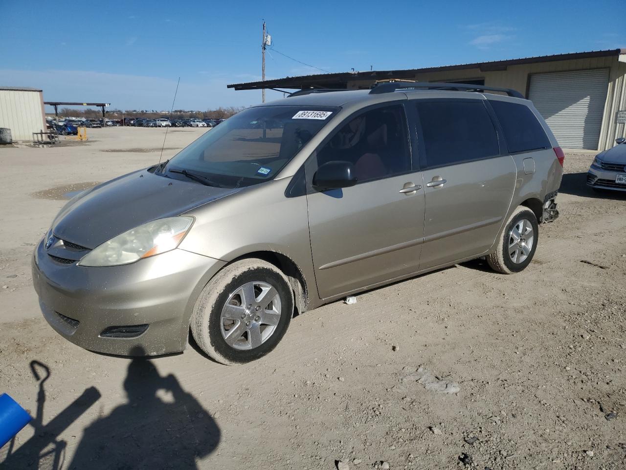 TOYOTA SIENNA CE 2009