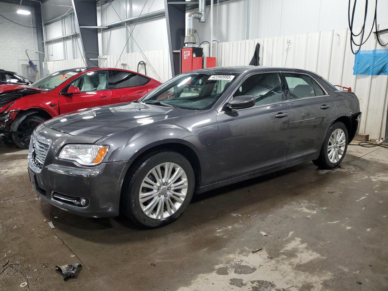 CHRYSLER 300 2013