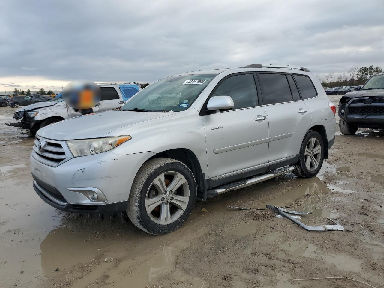 TOYOTA HIGHLANDER 2012