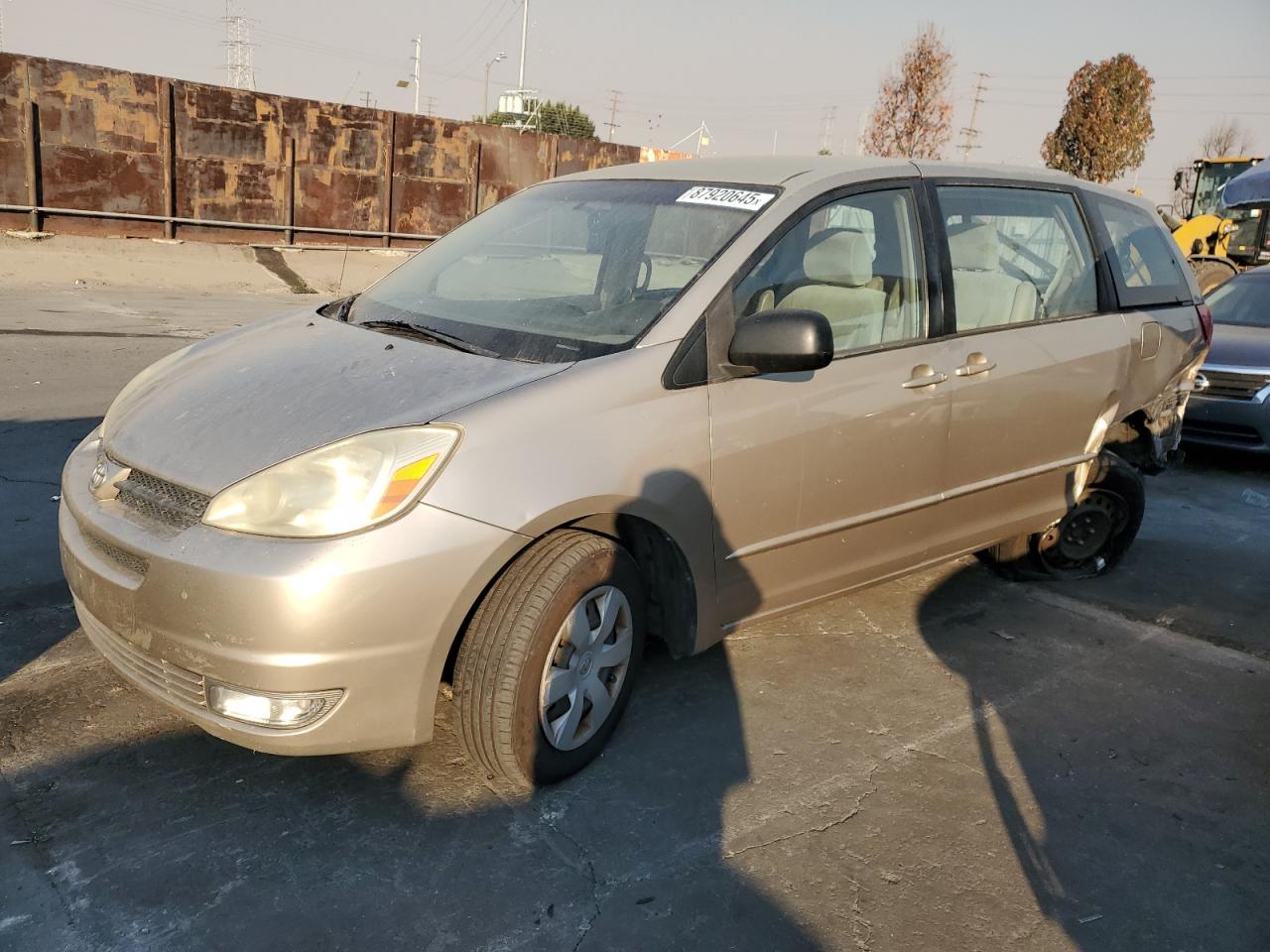 TOYOTA SIENNA CE 2004