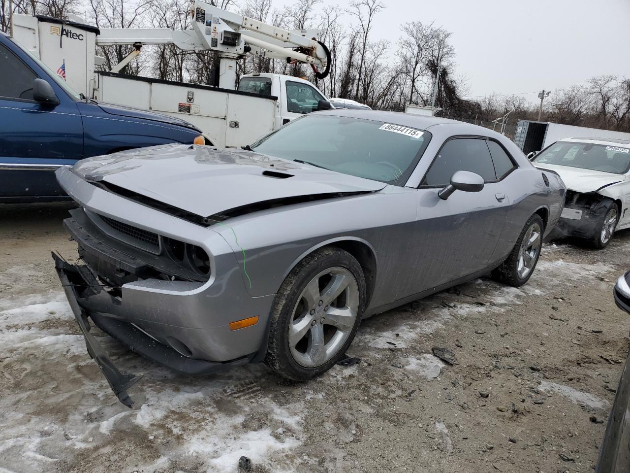 DODGE CHALLENGER 2013