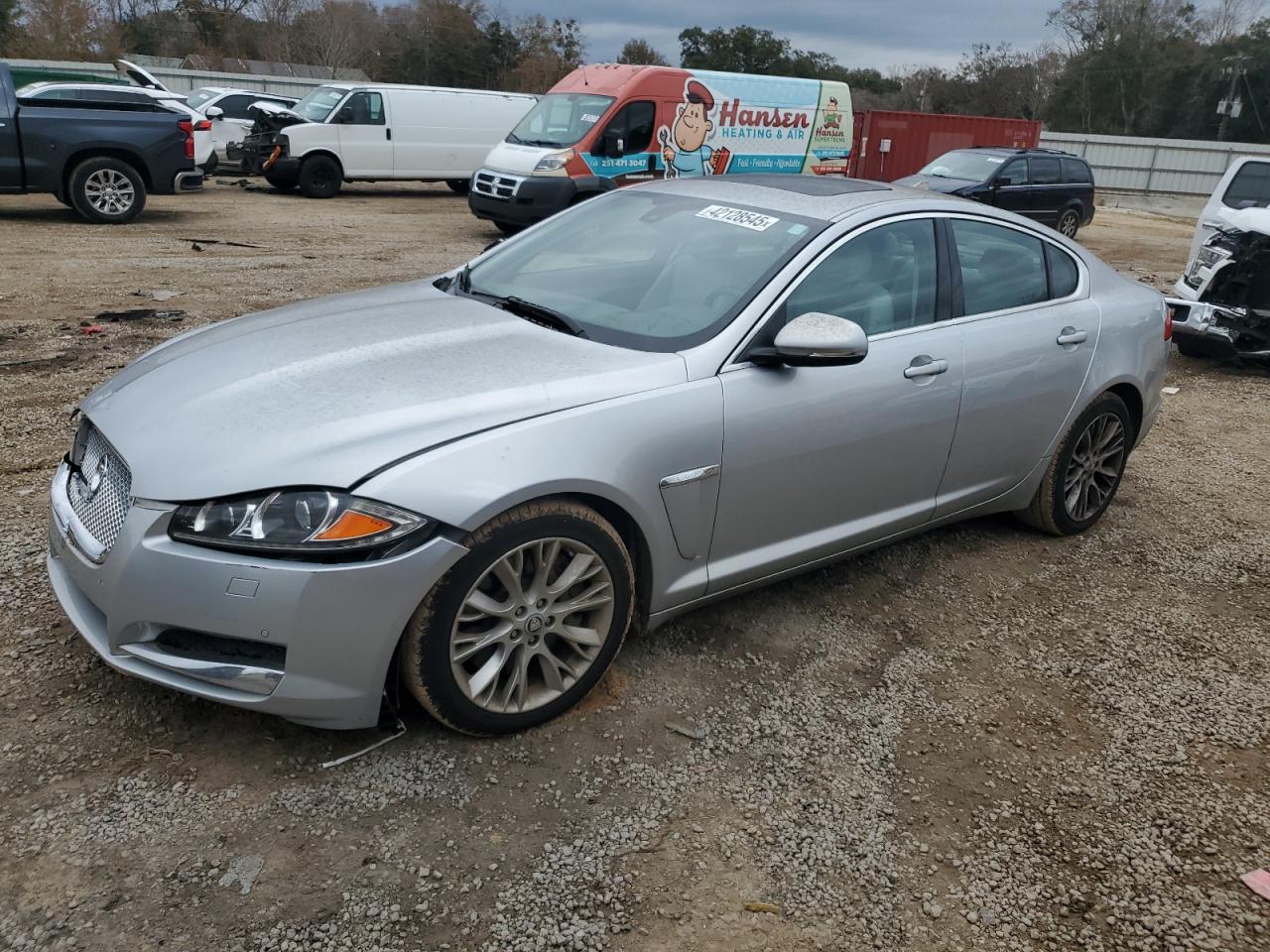 JAGUAR XF 2013