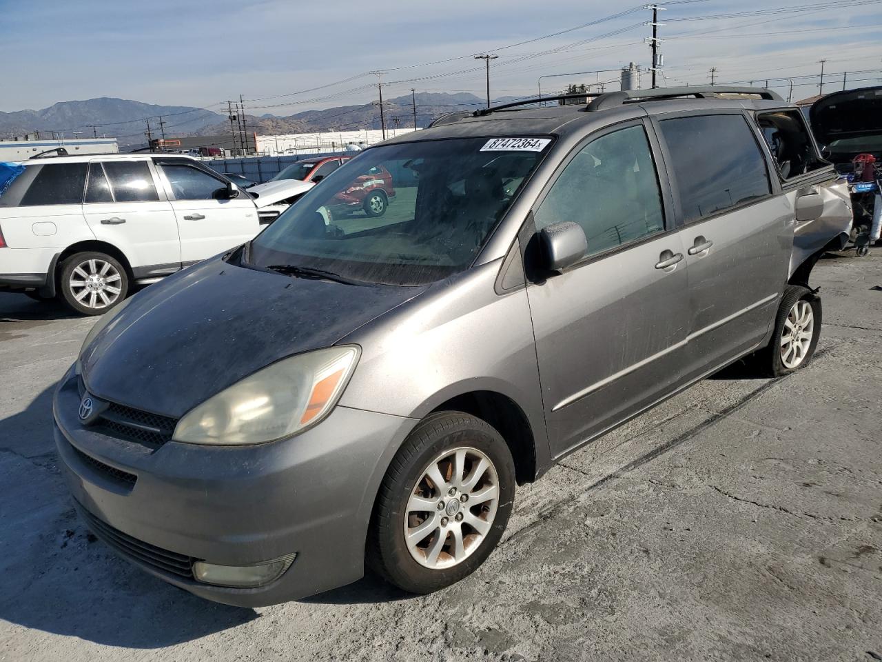 TOYOTA SIENNA XLE 2004
