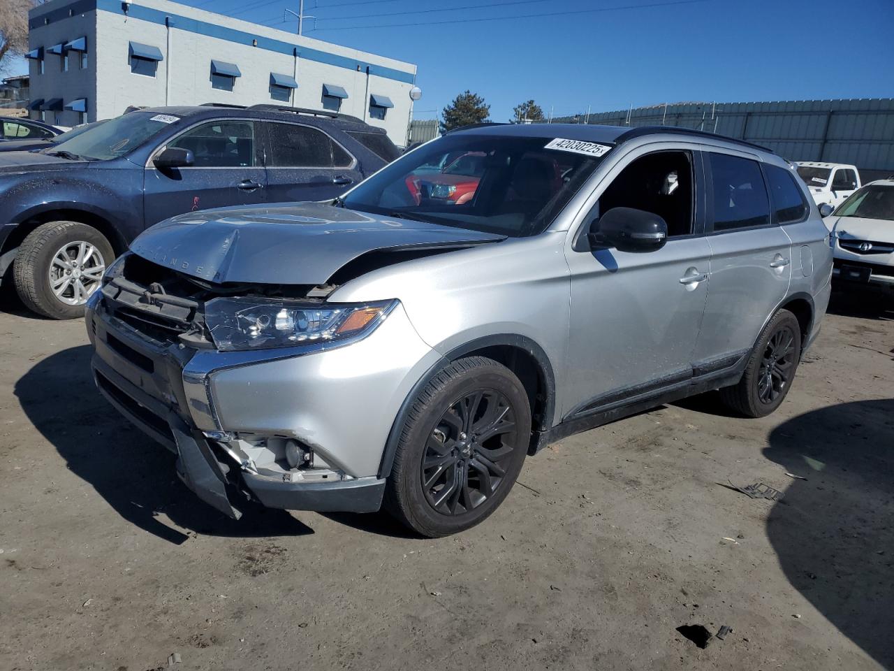 MITSUBISHI OUTLANDER 2019