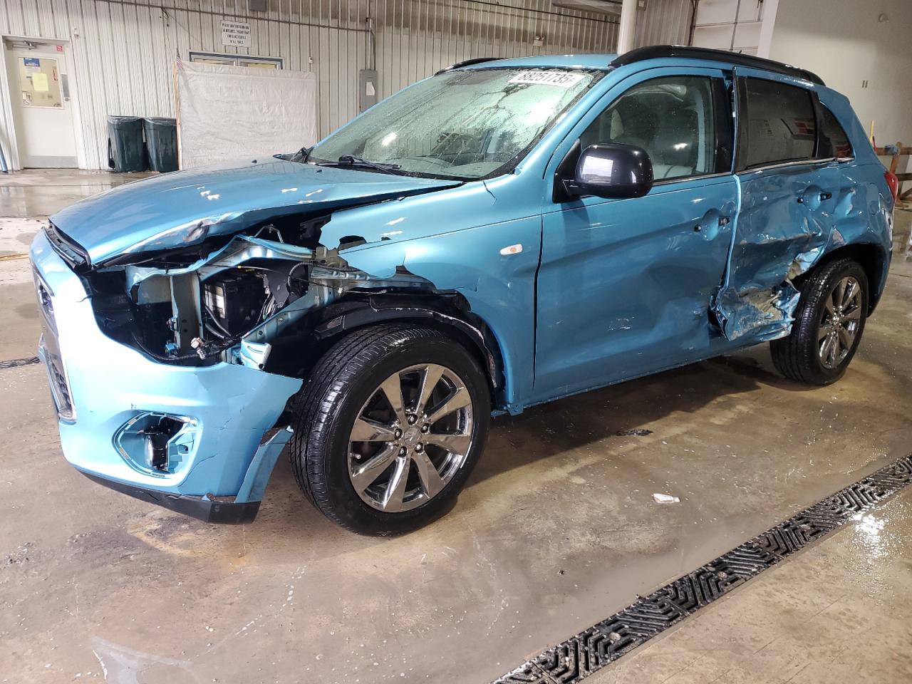 MITSUBISHI OUTLANDER 2013