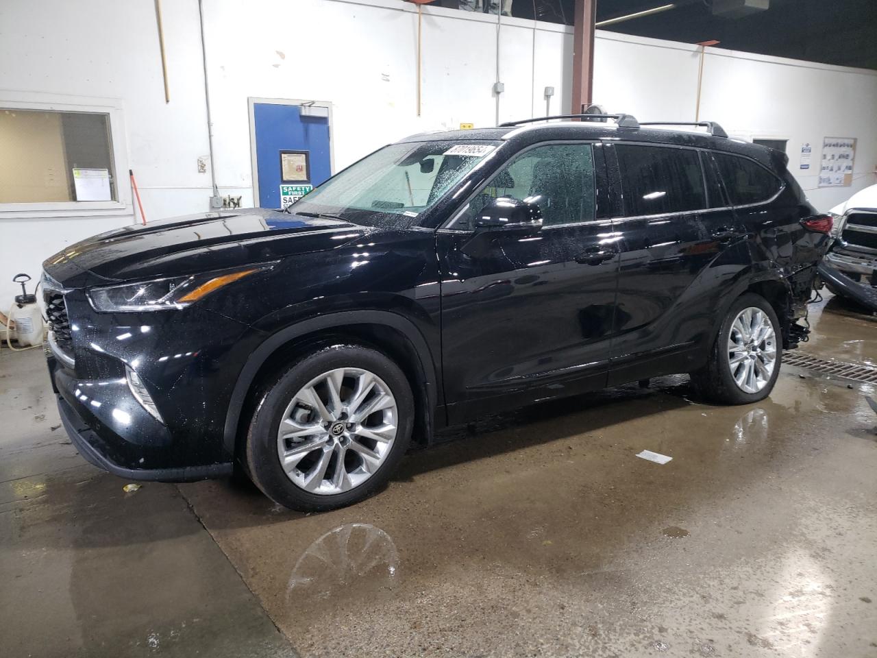 TOYOTA HIGHLANDER 2023