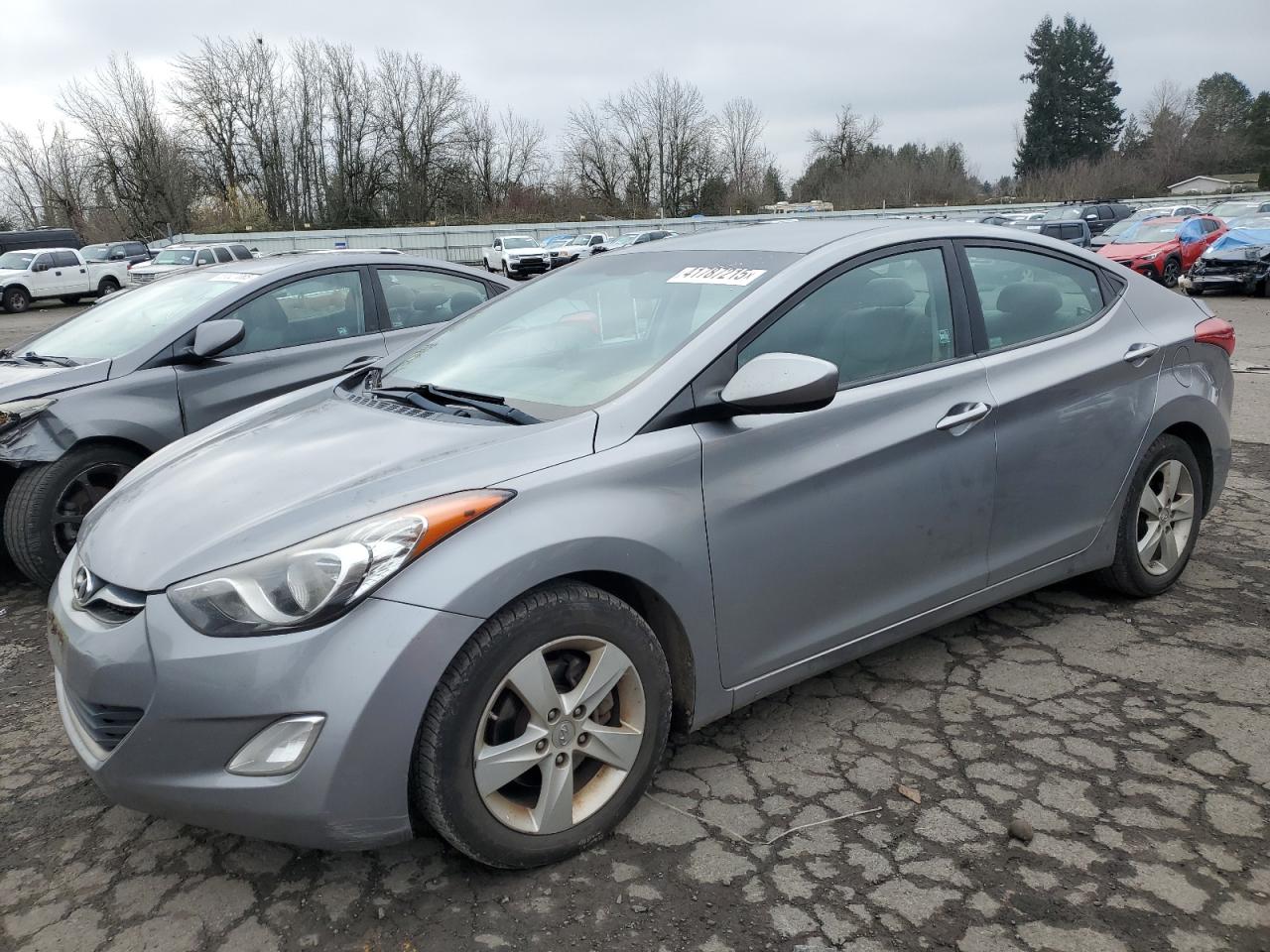 HYUNDAI ELANTRA GL 2012