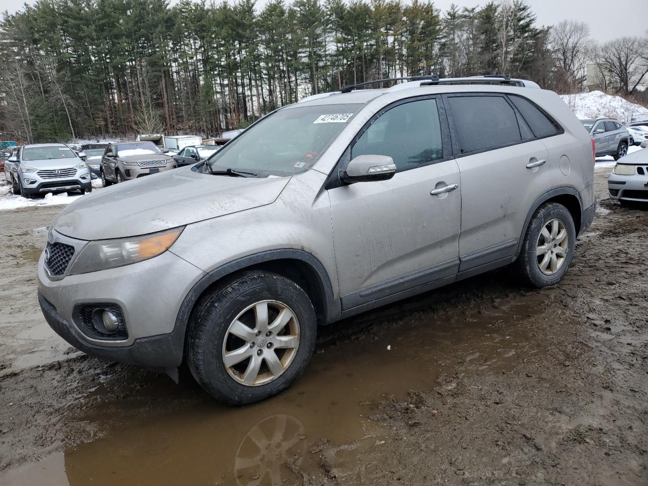 KIA SORENTO LX 2013