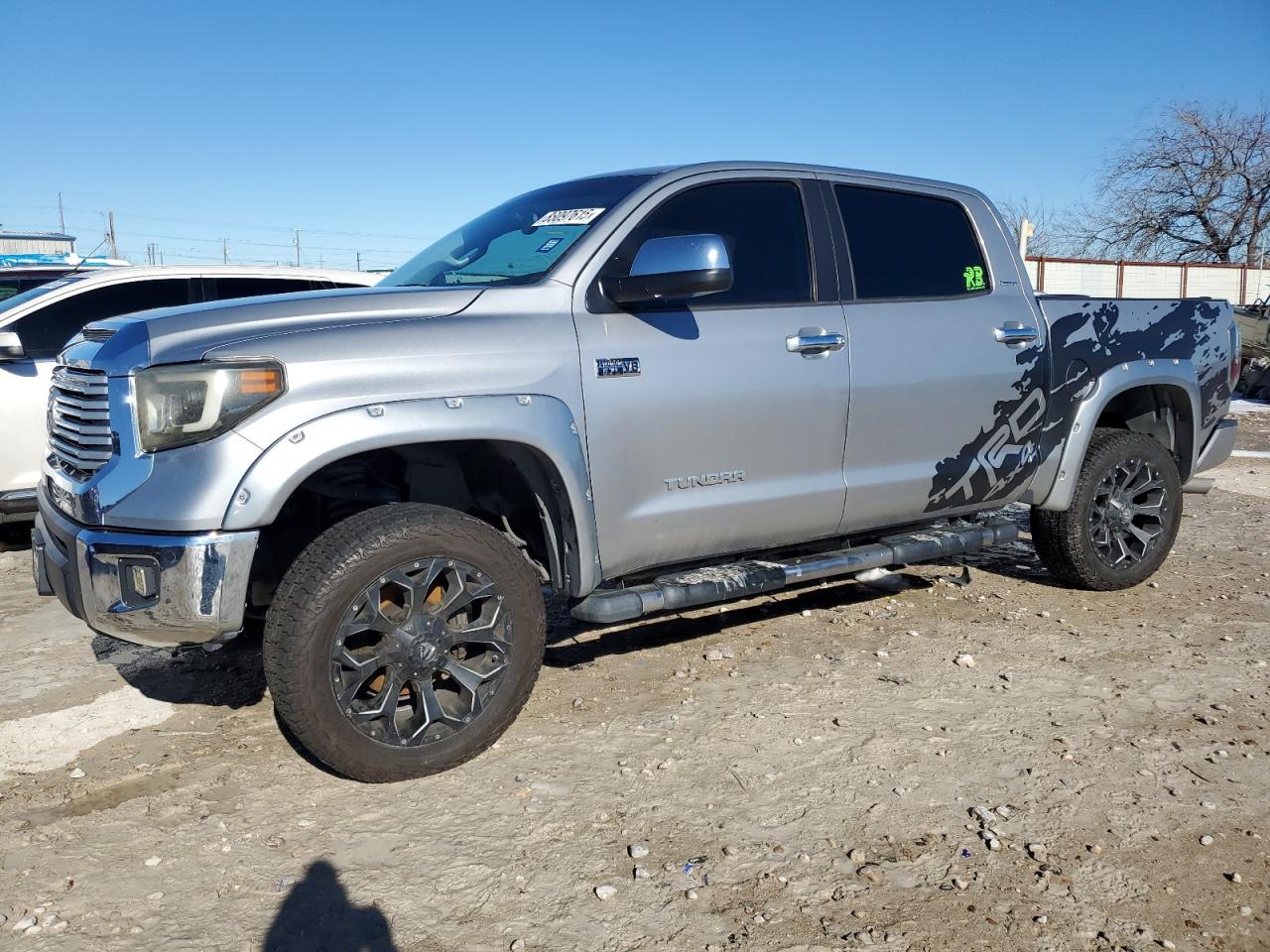 TOYOTA TUNDRA CRE 2015