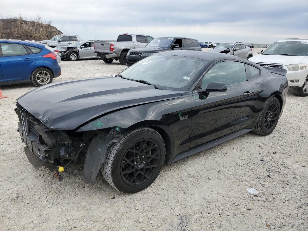 FORD MUSTANG 2015