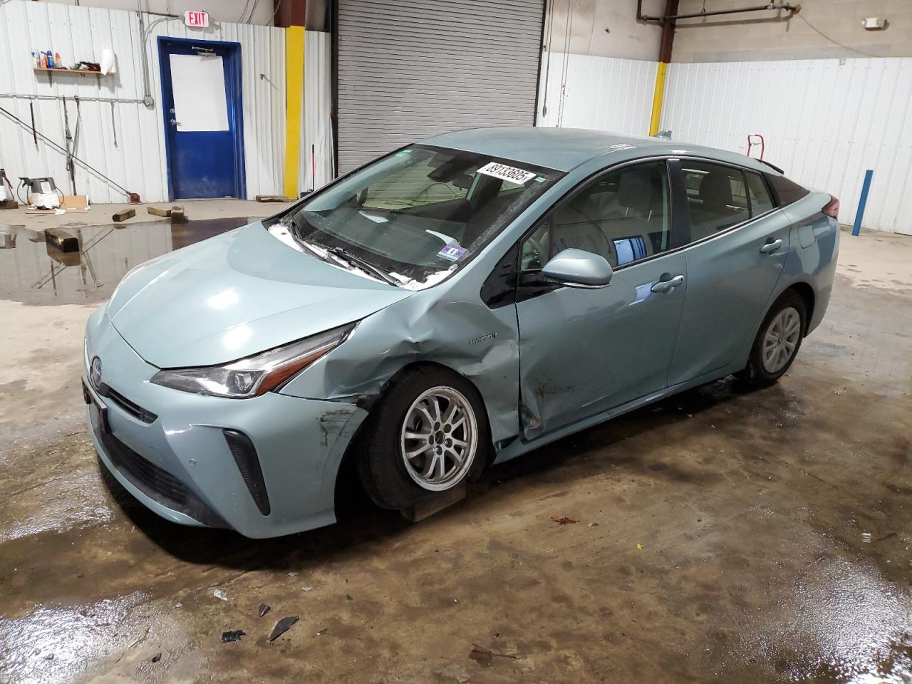 TOYOTA PRIUS 2019