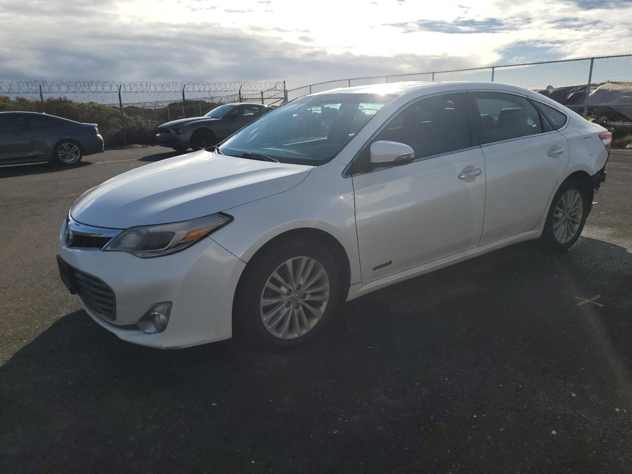 TOYOTA AVALON HYB 2013