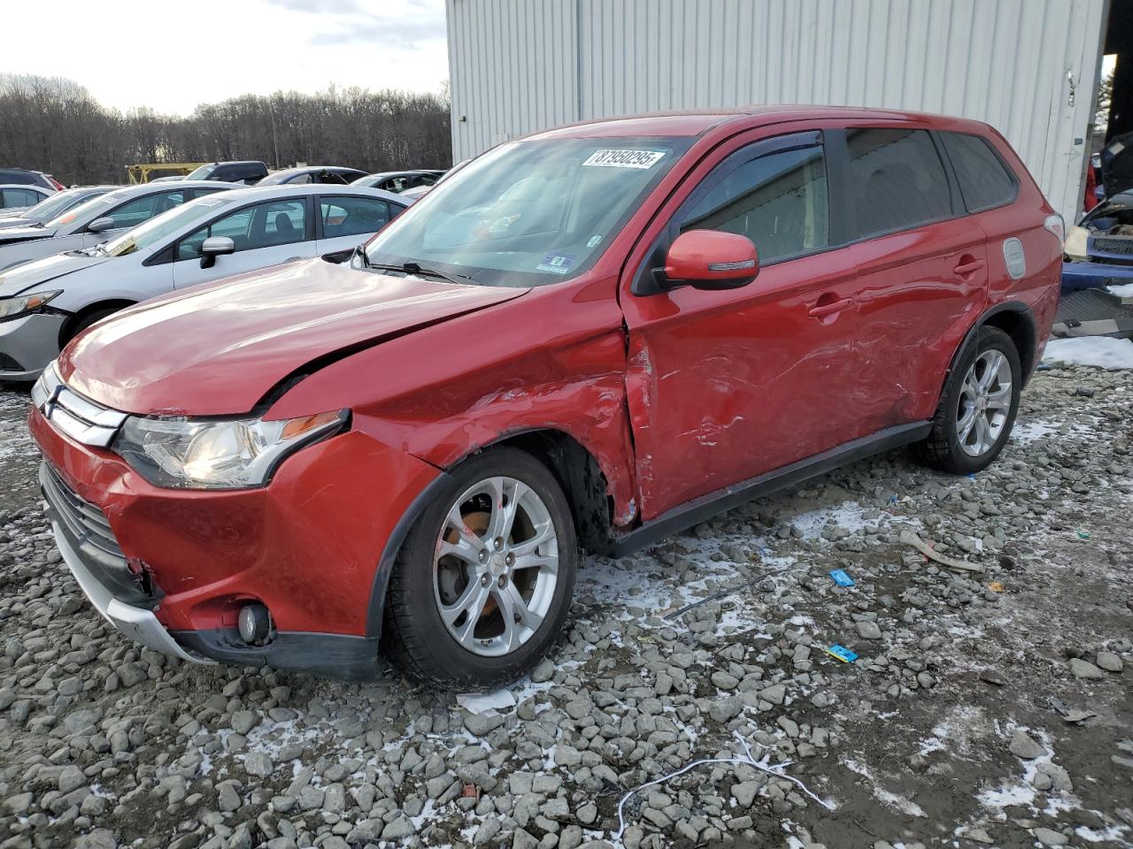 MITSUBISHI OUTLANDER 2015