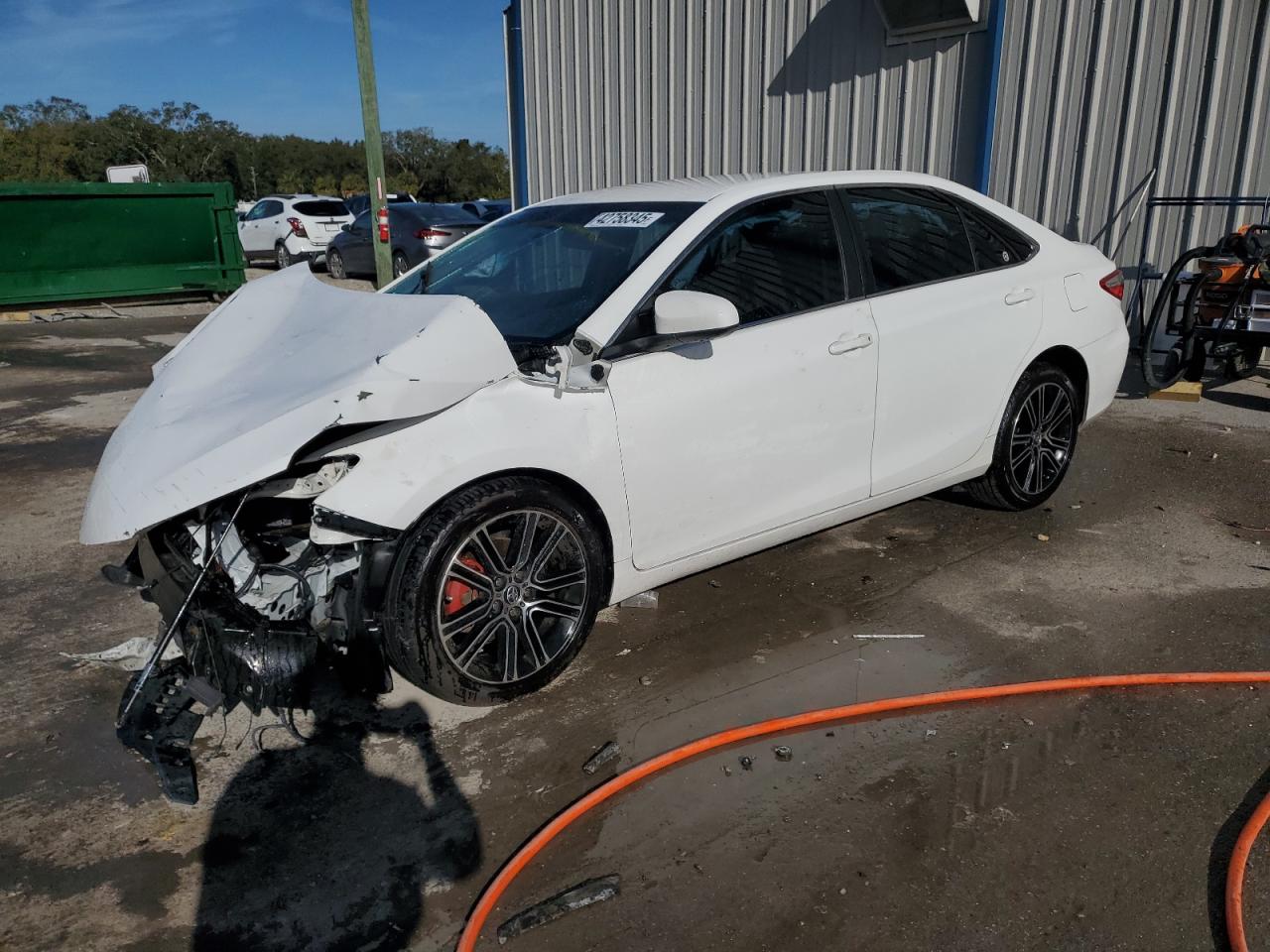 TOYOTA CAMRY LE 2017