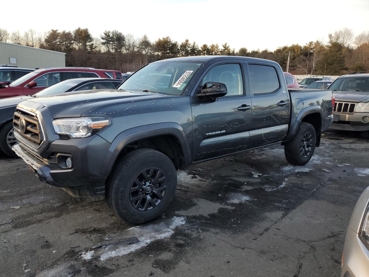 TOYOTA TACOMA DOU 2021