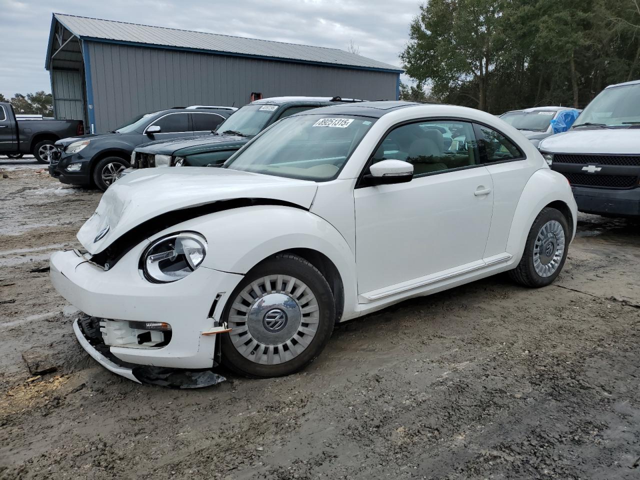 VOLKSWAGEN BEETLE 2014