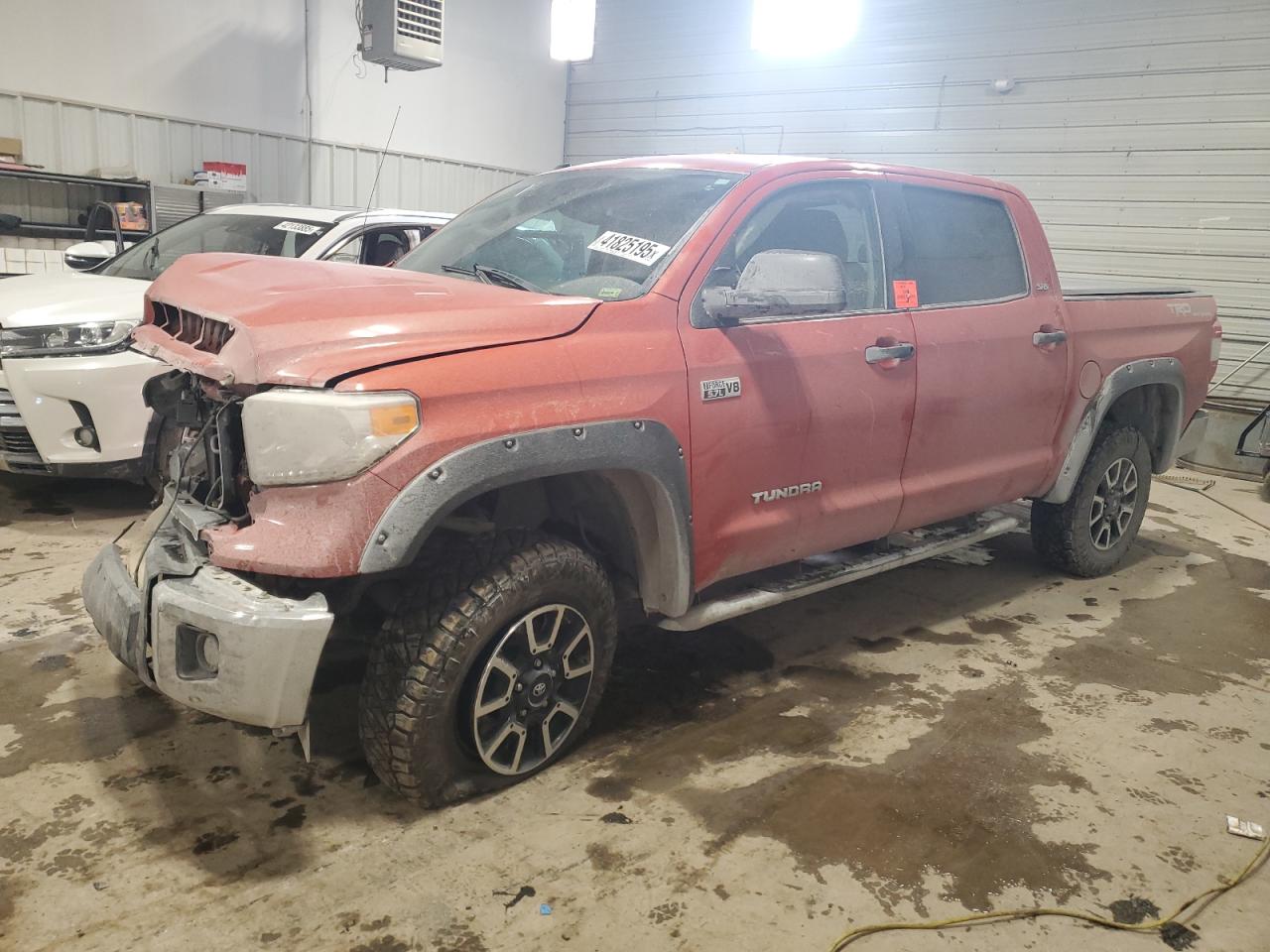 TOYOTA TUNDRA CRE 2017