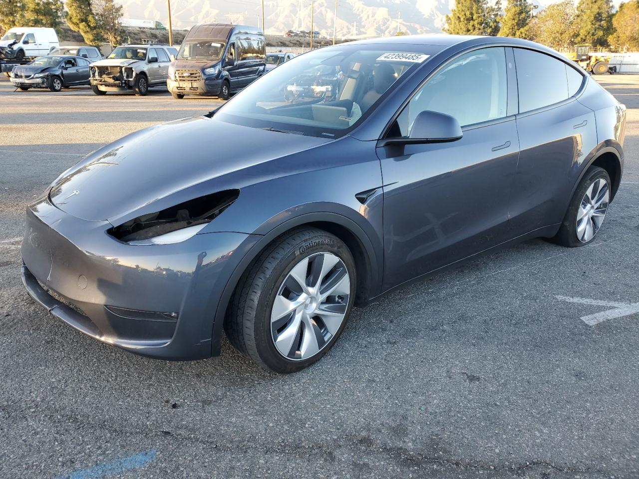 TESLA MODEL Y 2023