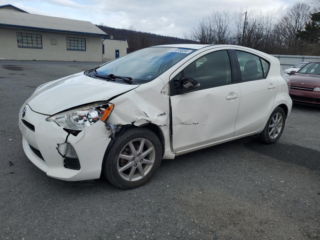 TOYOTA PRIUS C 2013