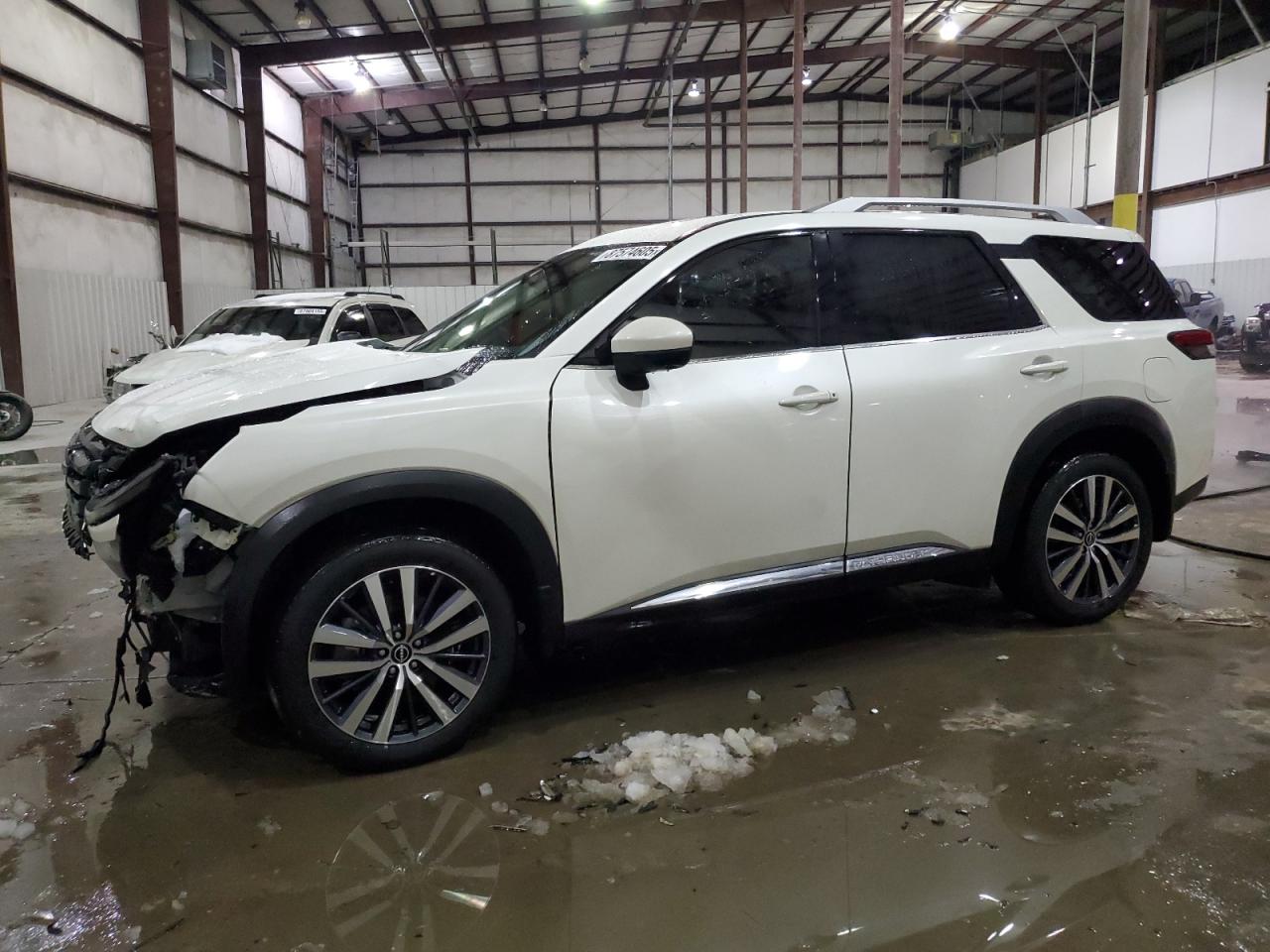 NISSAN PATHFINDER 2022