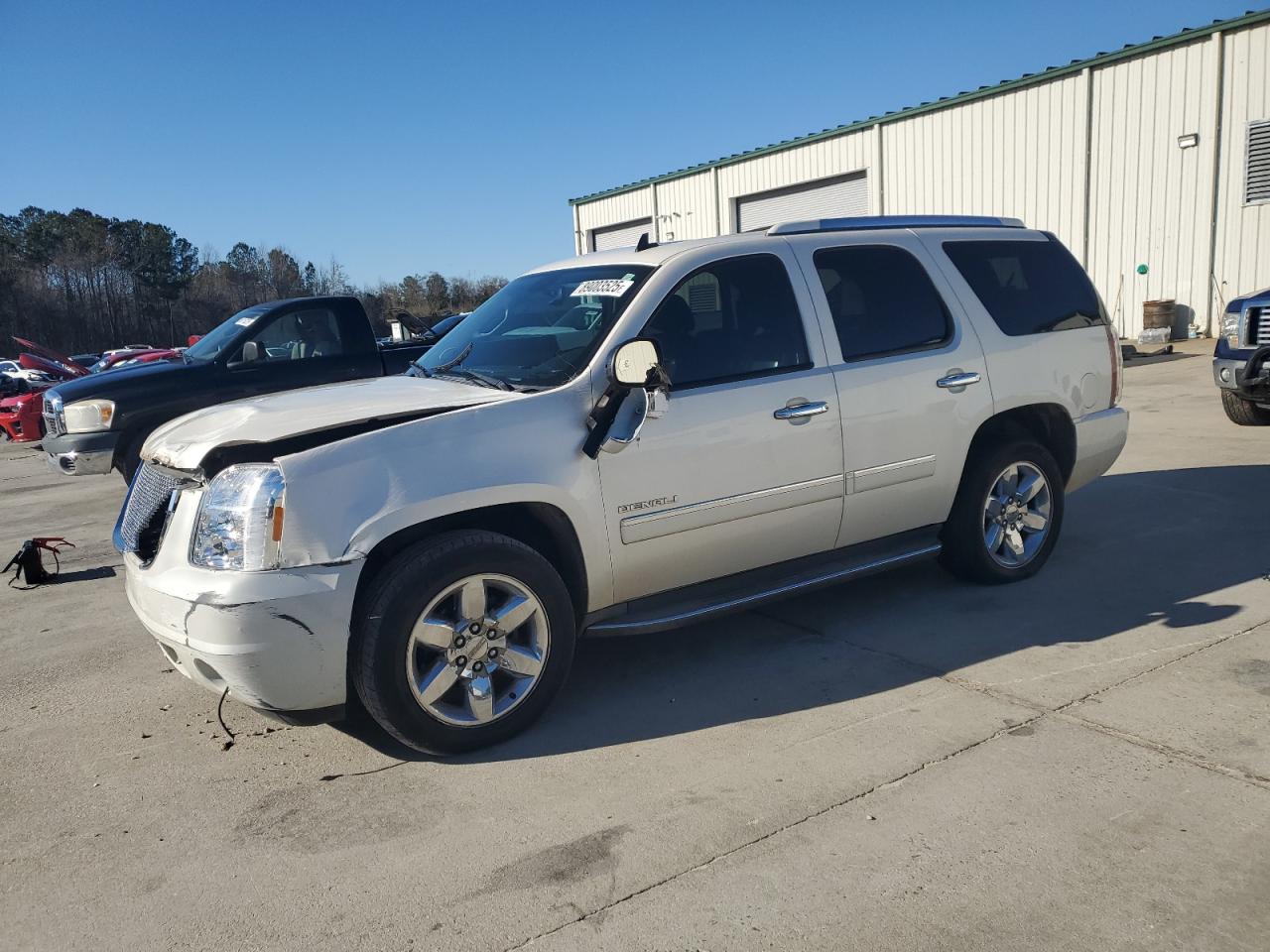 GMC YUKON DENA 2011