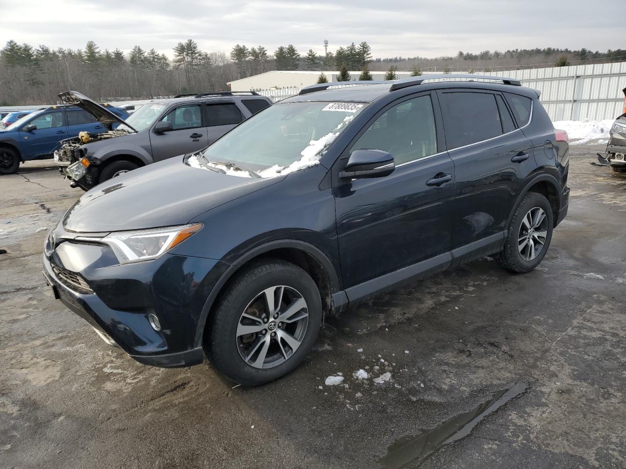 TOYOTA RAV4 XLE 2017