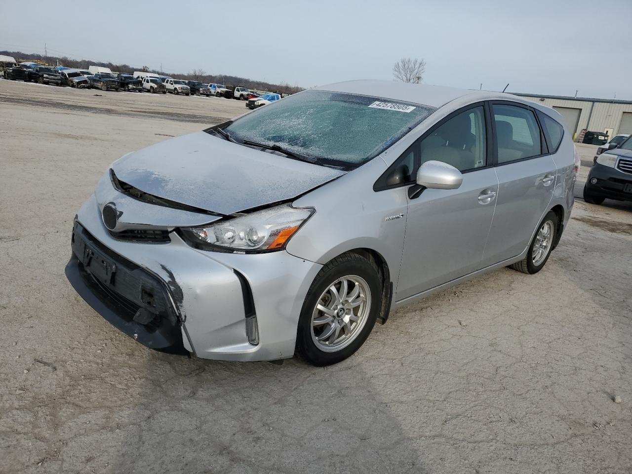 TOYOTA PRIUS V 2016