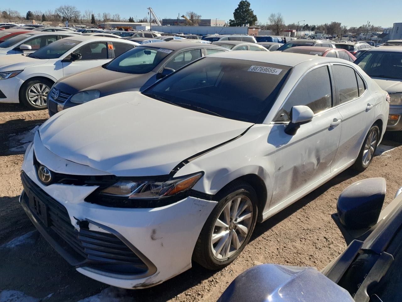 TOYOTA CAMRY LE 2021