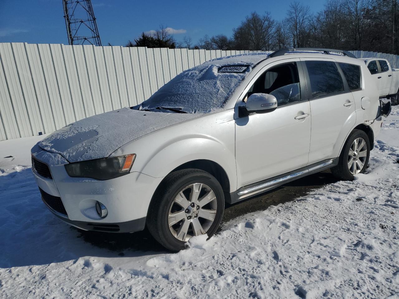 MITSUBISHI OUTLANDER 2011