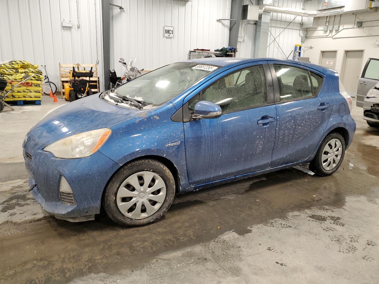 TOYOTA PRIUS C 2013