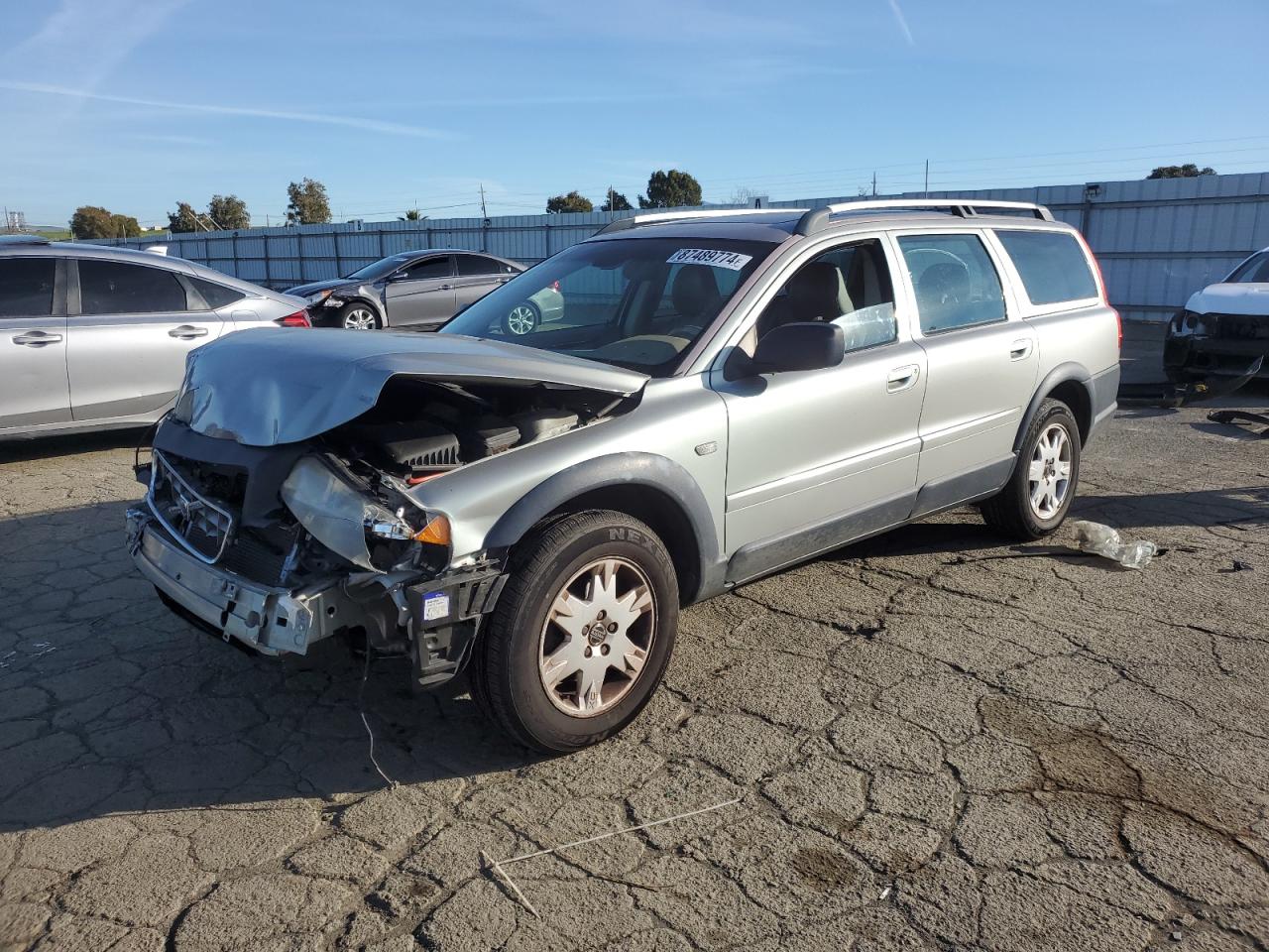 VOLVO XC70 2005