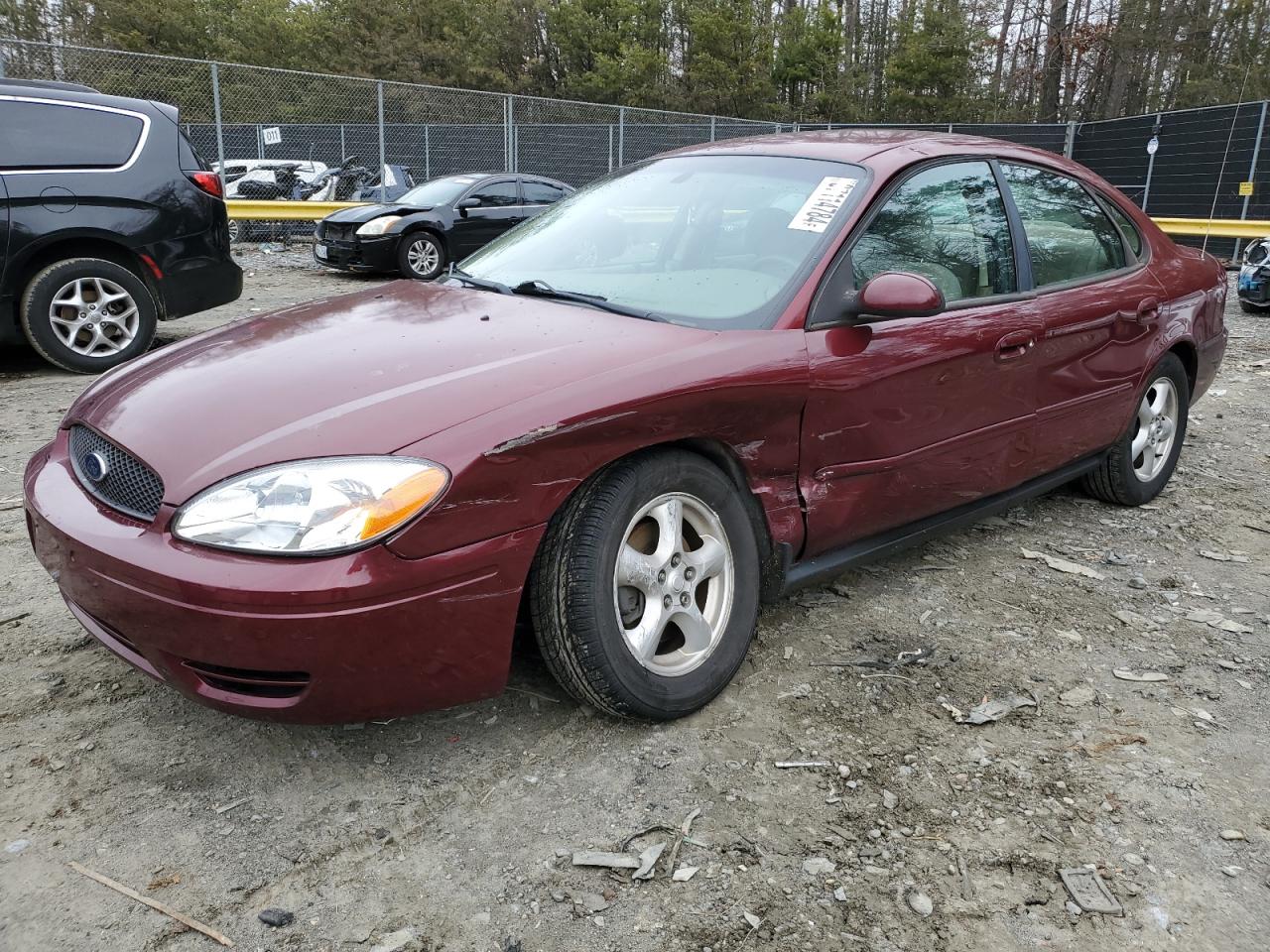 FORD TAURUS SE 2004