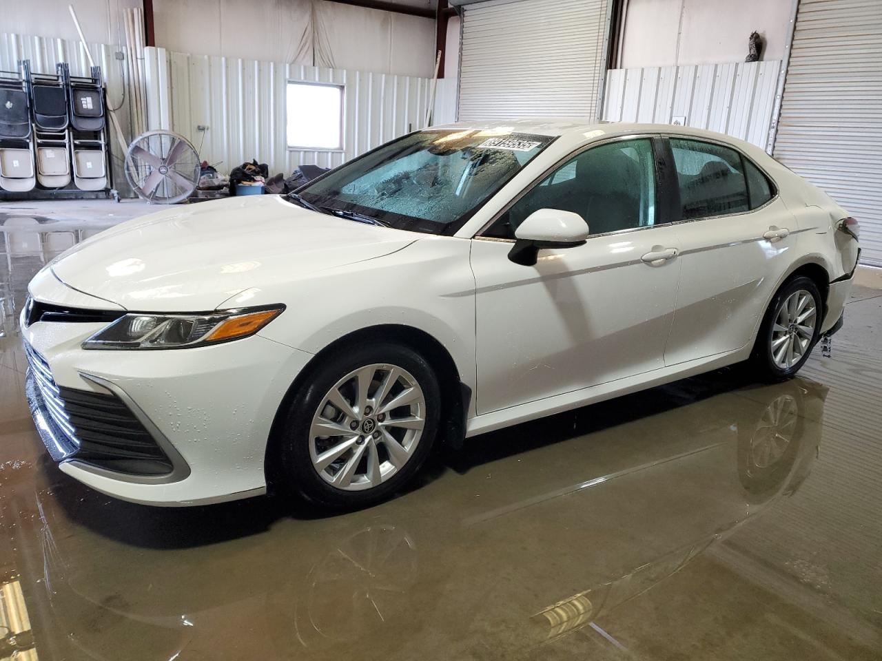 TOYOTA CAMRY LE 2023