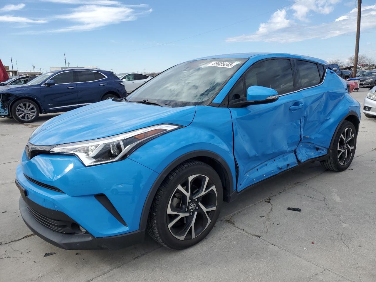 TOYOTA C-HR XLE 2019
