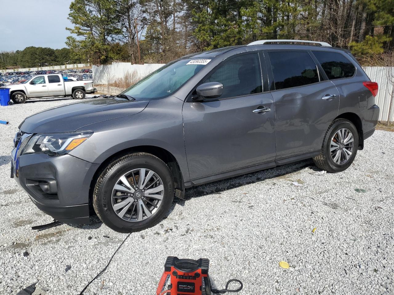 NISSAN PATHFINDER 2017