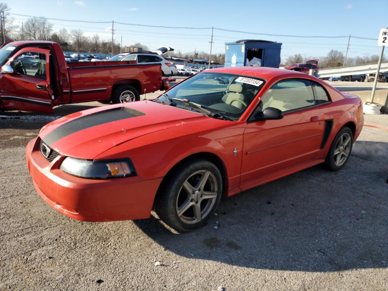 FORD MUSTANG 2001