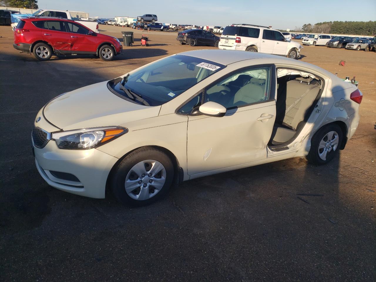 KIA FORTE LX 2015