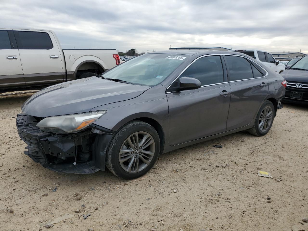 TOYOTA CAMRY LE 2017