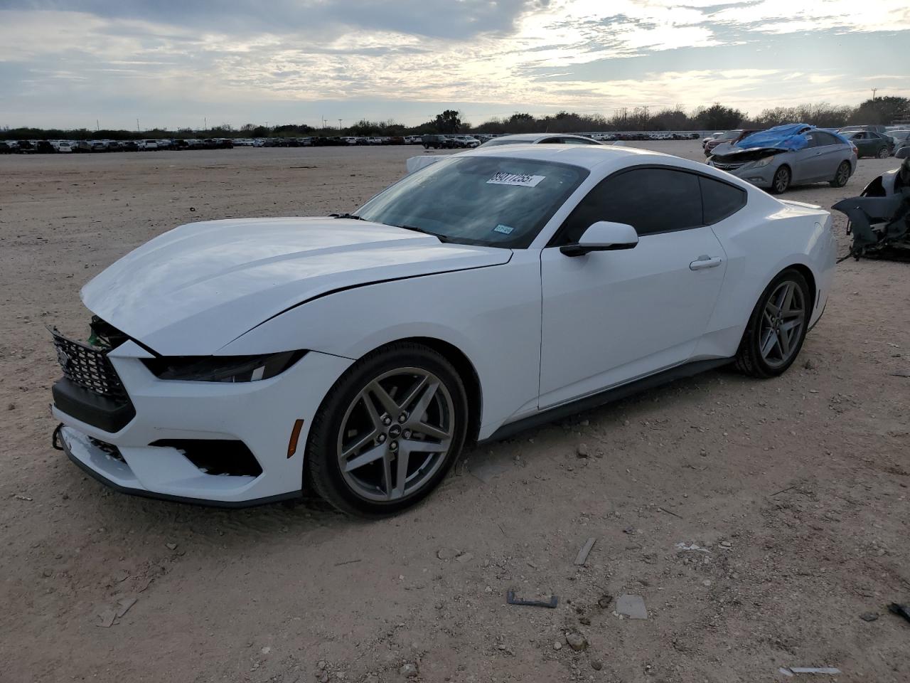 FORD MUSTANG 2024