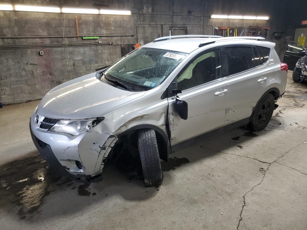 TOYOTA RAV4 LE 2015