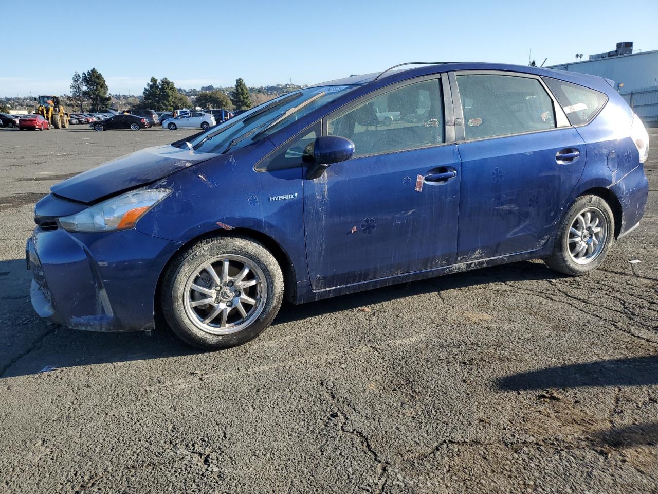 TOYOTA PRIUS V 2015