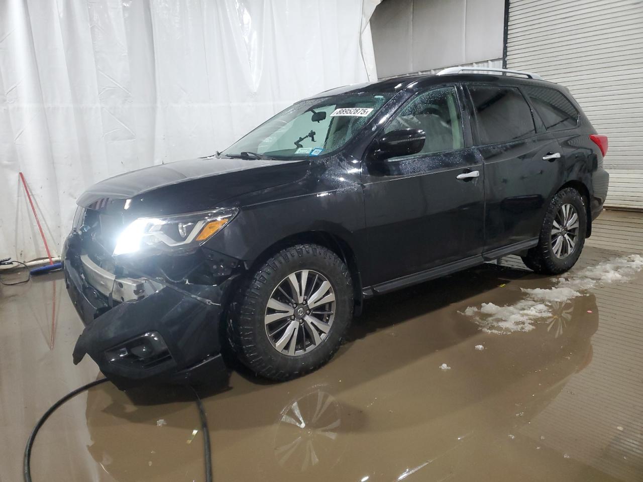 NISSAN PATHFINDER 2017