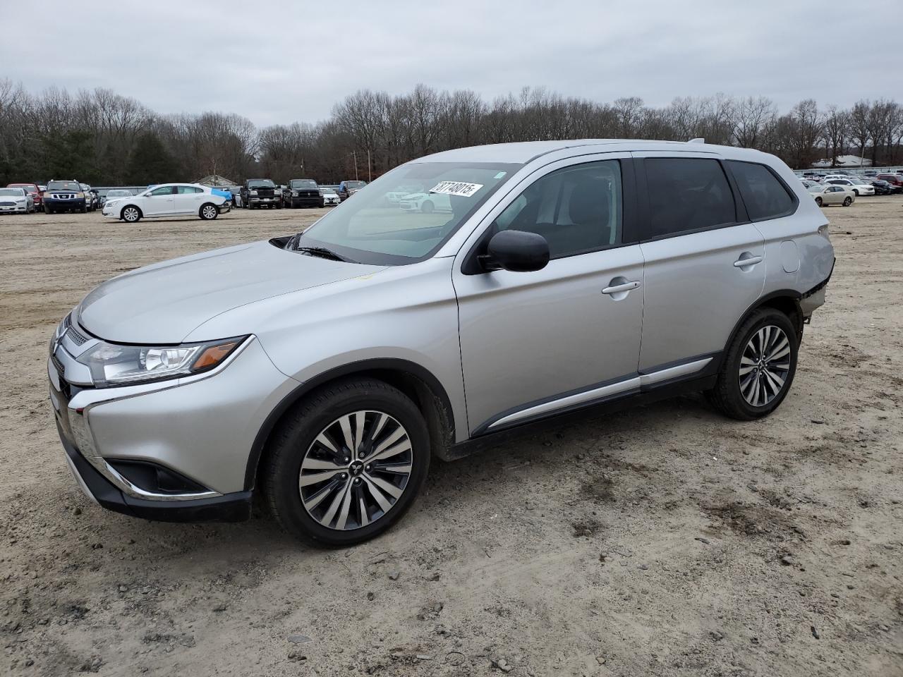 MITSUBISHI OUTLANDER 2020